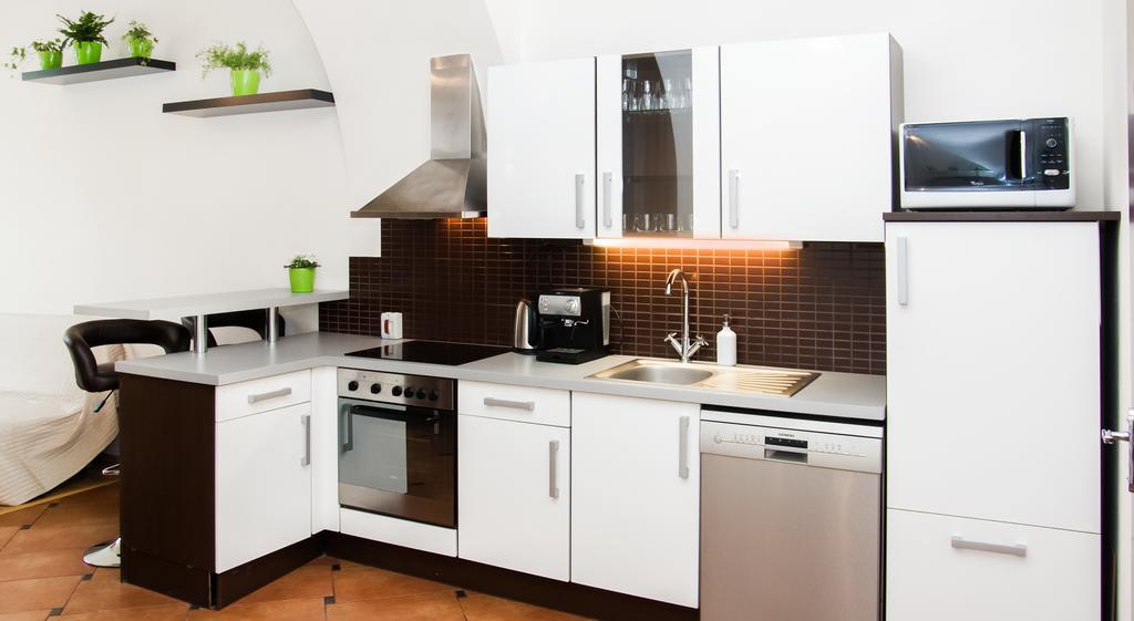 Leo Apartment Pozsony Kültér fotó